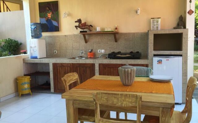 Villa Anjing 2