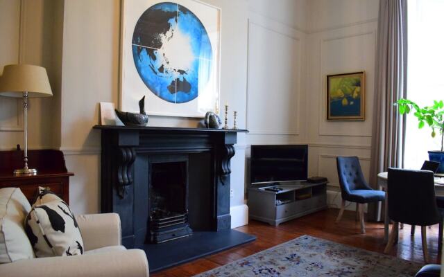 Renovated 1 Bedroom Apartment