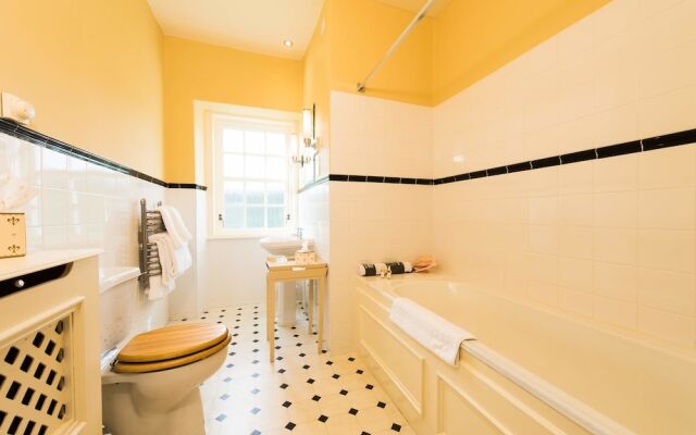 Cavens Country House