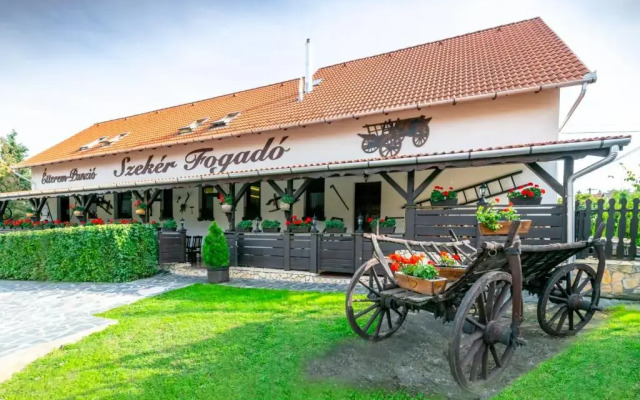 Szekér Fogadó