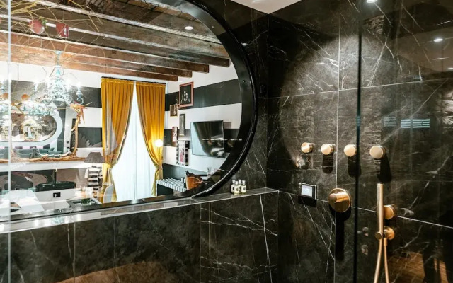 Aurum - Como Luxury Suites