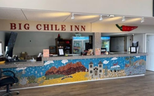 Big Chile Inn & Suites