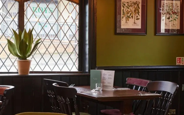 Kings Head Hotel