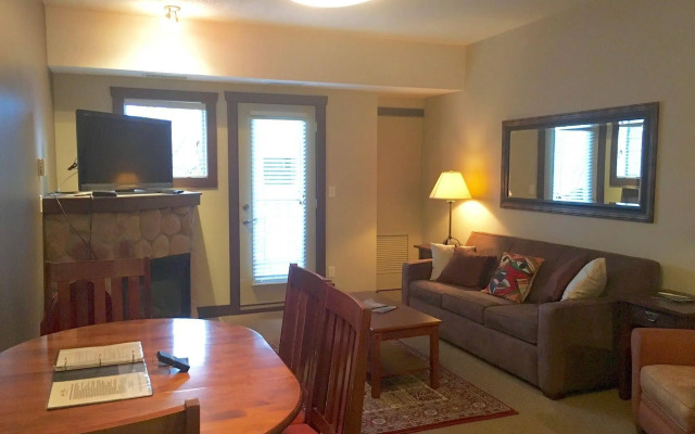 Silver Rock Condos