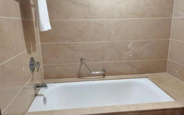Yiyang Huatian Hotel