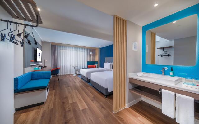 Holiday Inn Express Ningbo City Center by IHG