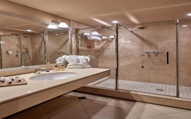 Accademia Hotel