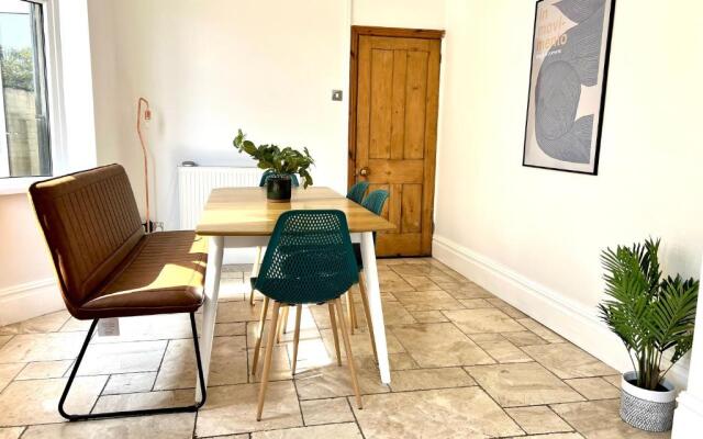 Whitchurch House by Switchback Stays