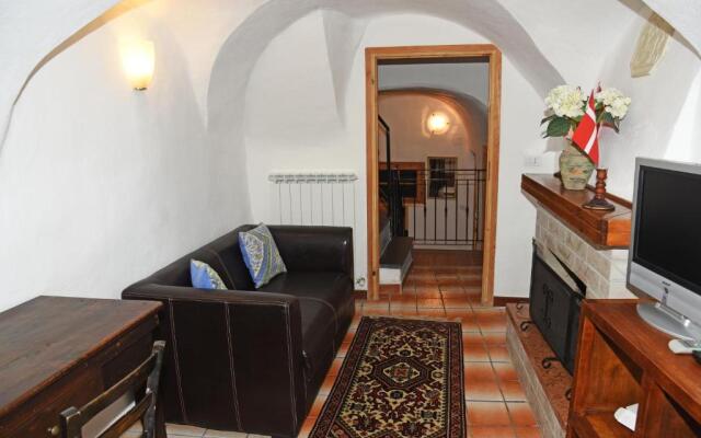 Panoramic Apartment with Balcony and Terrace