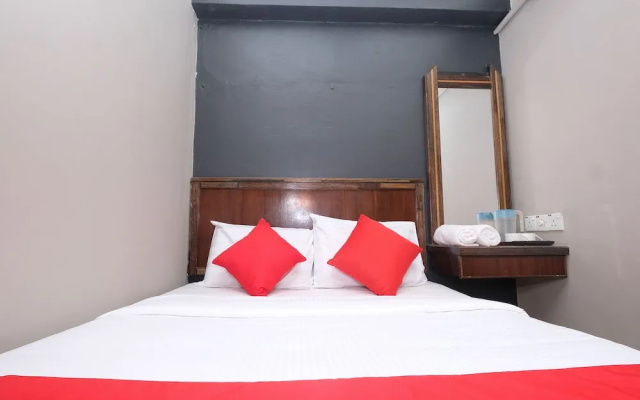 Nice Stay Hotel by OYO Rooms