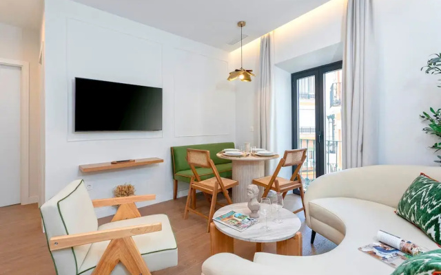 Apartment With Pool in Seville Gamazo Terrace II