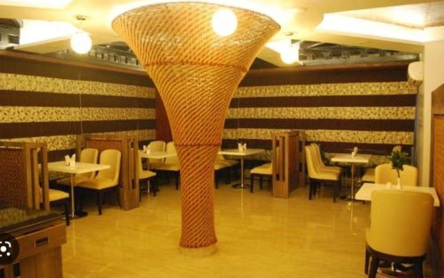 Smriti Star Hotel by OYO Rooms