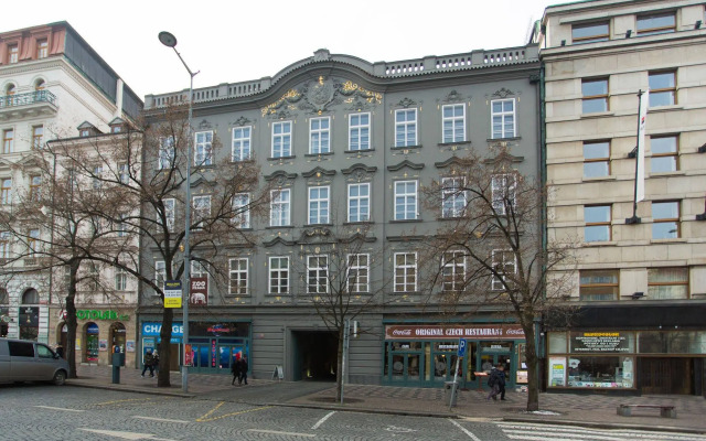 Picasso Apartments Prague