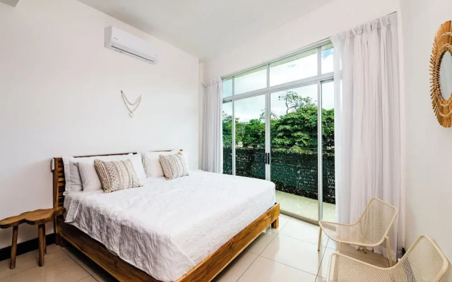 mVillas - Luxury 2Bed 2Bath Condo w Pool