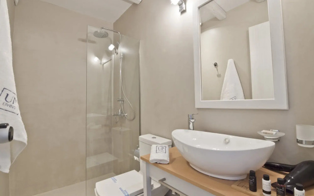 Lindos Comfy Suites