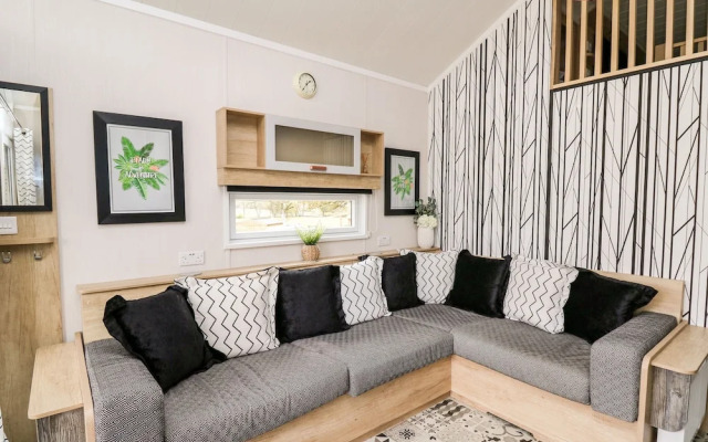 Hillside Lodge