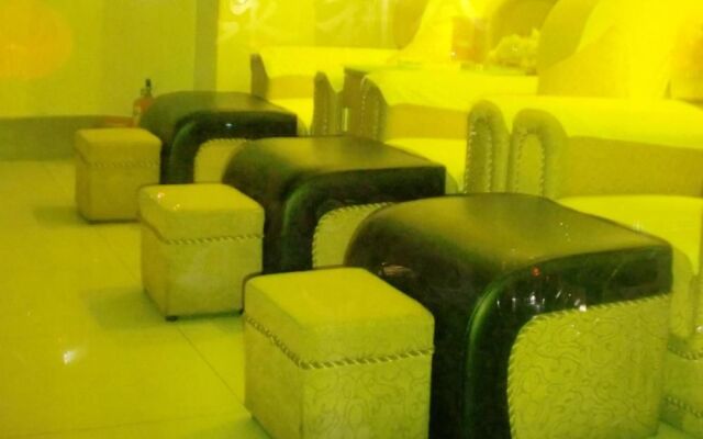 Baoli Business Hotel