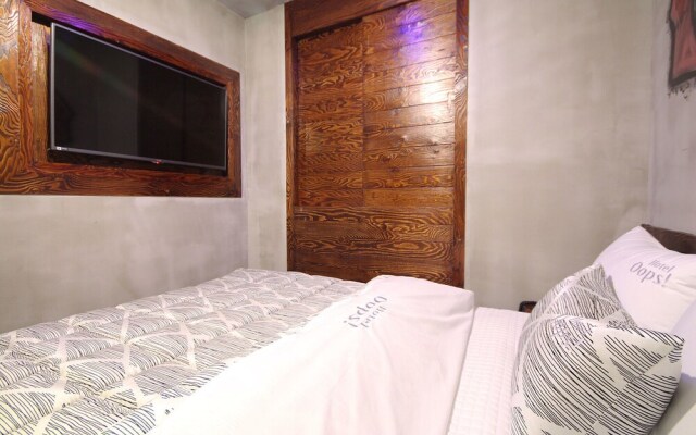 Busan Jangjeon-dong Oops