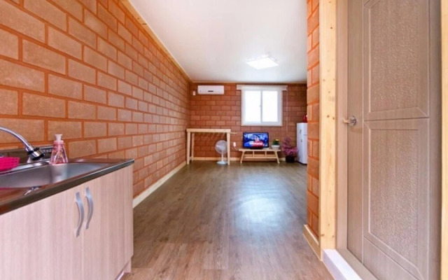 Boryeong Woori Hwangto Pension