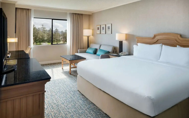 DoubleTree by Hilton Hotel Sonoma Wine Country