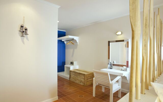 At Zea Hotel Phuket