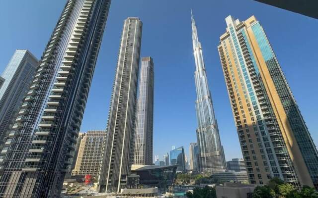 Mh - Stylish 2-bedroom Residence Ref 4100