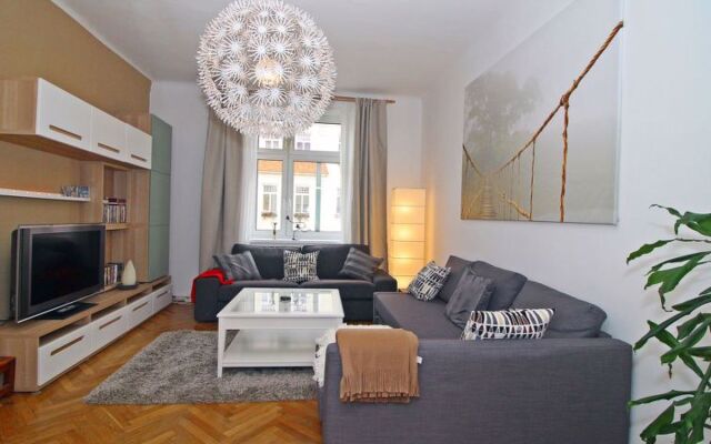 Apartment Tichy Vienna / 10. District