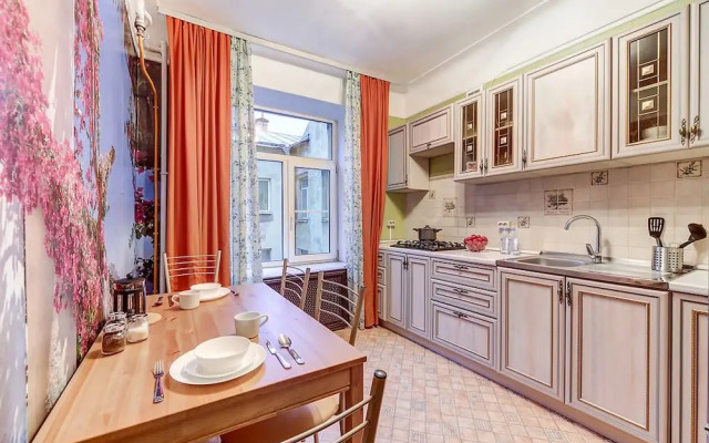 Welcome Home Apartments Liteyniy 10