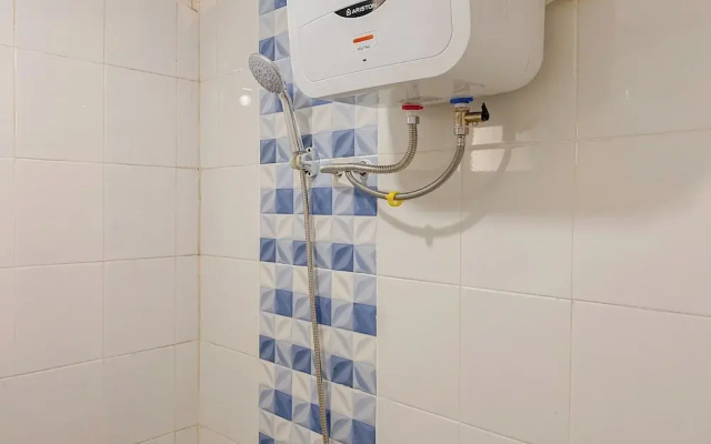 Comfy And Restfull 2Br Near Mall At Bassura City Apartment