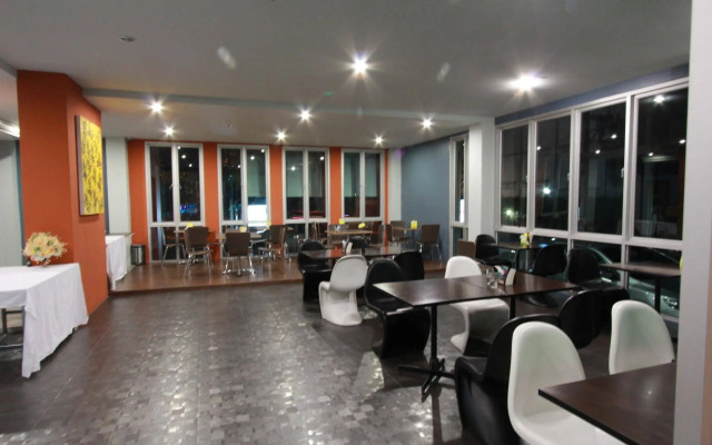 Trendy Hotel