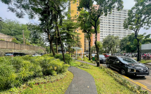 RedLiving Apartemen Kebagusan City - Nuna Rooms