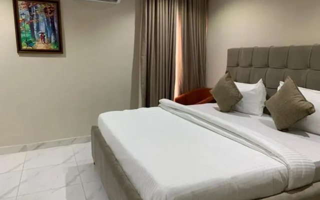 Choice Suites Signature