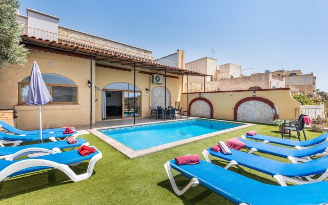 Ta Rozarja Maisonette With Private Pool