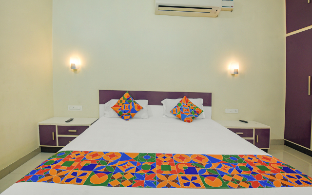 Fabhotel Cruze