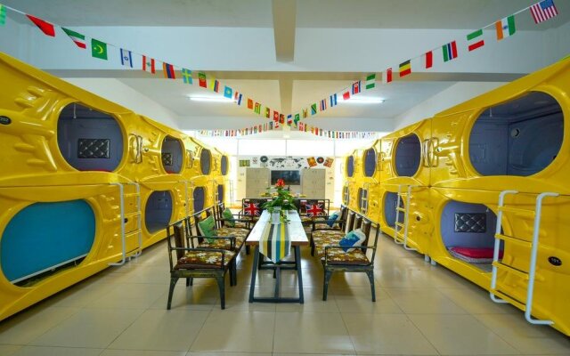 Beihai Youth International Capsule Hostel