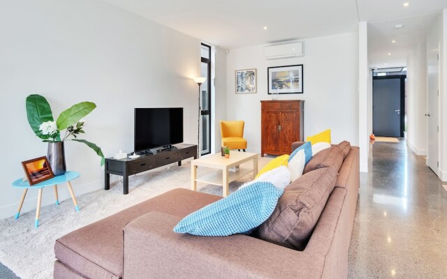 Wonderful Hobsonville Three Bedroom Home