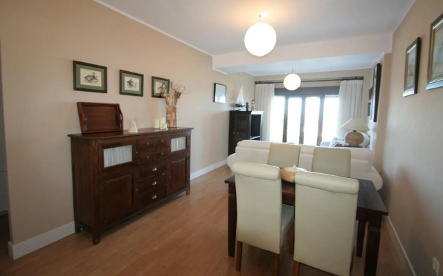 Apartamento en complejo residencial con piscina