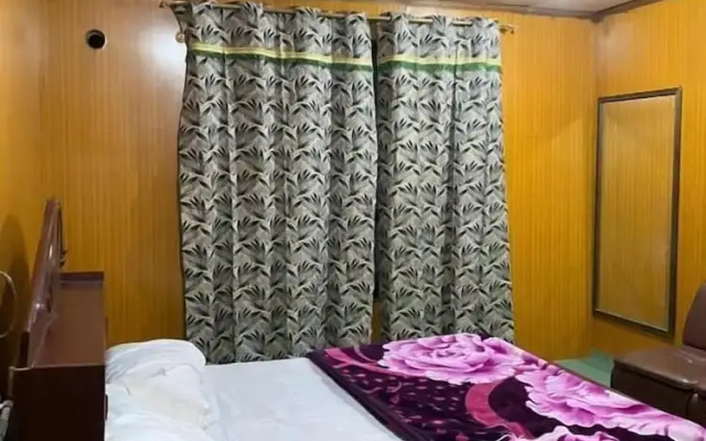 Al-Khaliq Residency