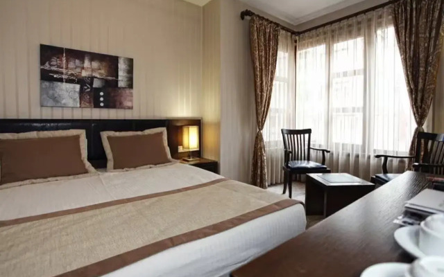 Dreamlife Hotel