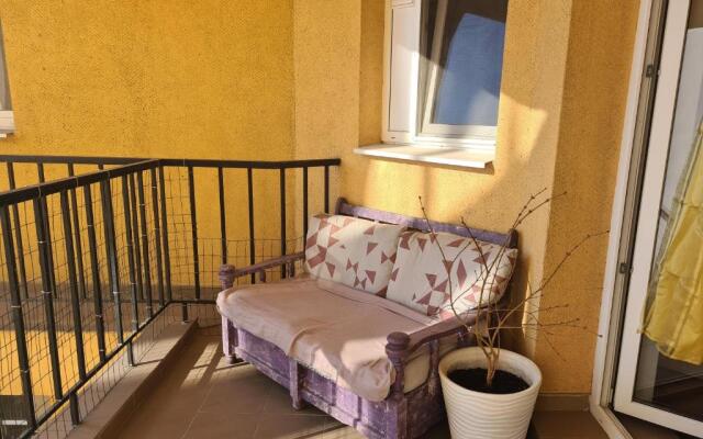 Luxury Mall Apartment 9