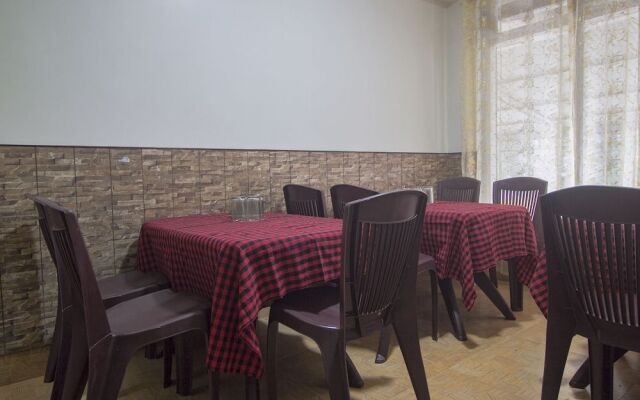OYO 22743 Rising Inn