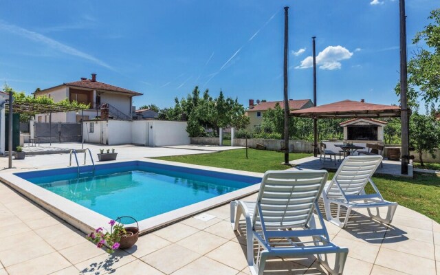 Beautiful Home in Pula With Wifi and 3 Bedrooms