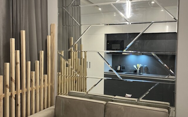 Luxsugero Studios