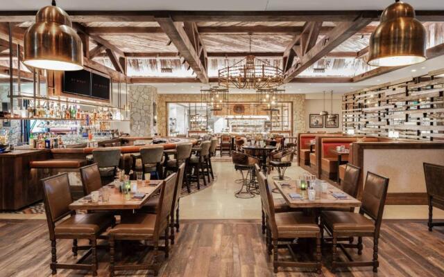 Hotel Drover, Autograph Collection