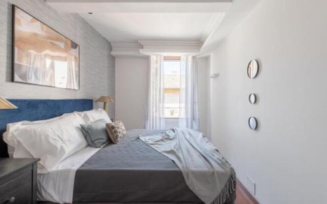 Iflat Light Apartment Near The Colosseum