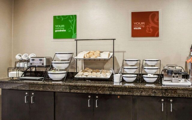 Comfort Inn & Suites St. Louis - O'Fallon