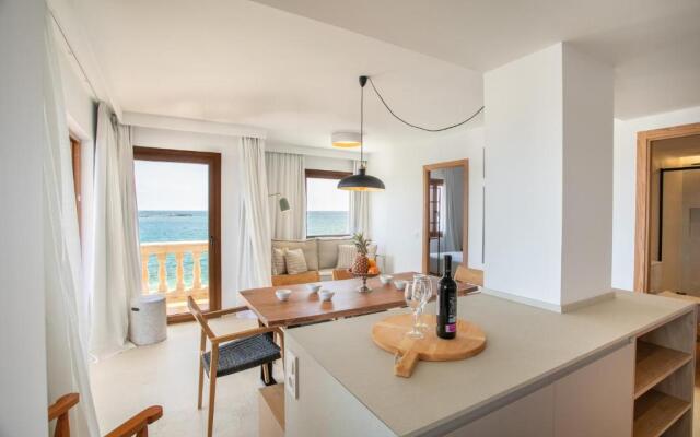 Beachfront holiday apartment Lotja 7