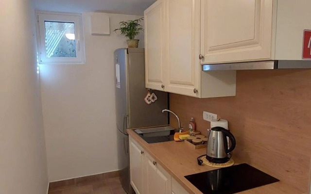 Pri piratski mački - At the pirate cat - Dal gatto pirata