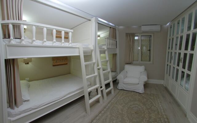 Limani Friends Apartment