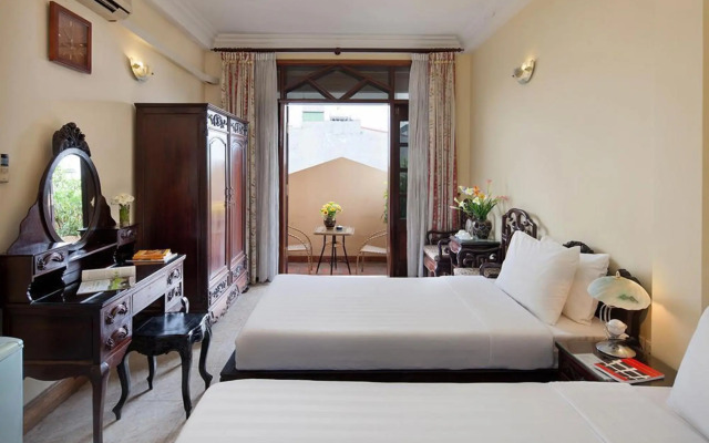 Lucky Hotel